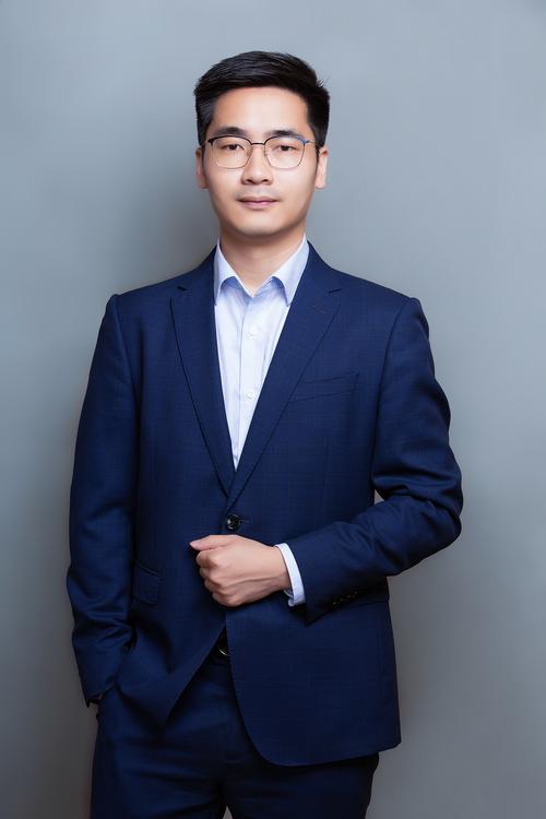 叶素华 品牌视觉系统总监